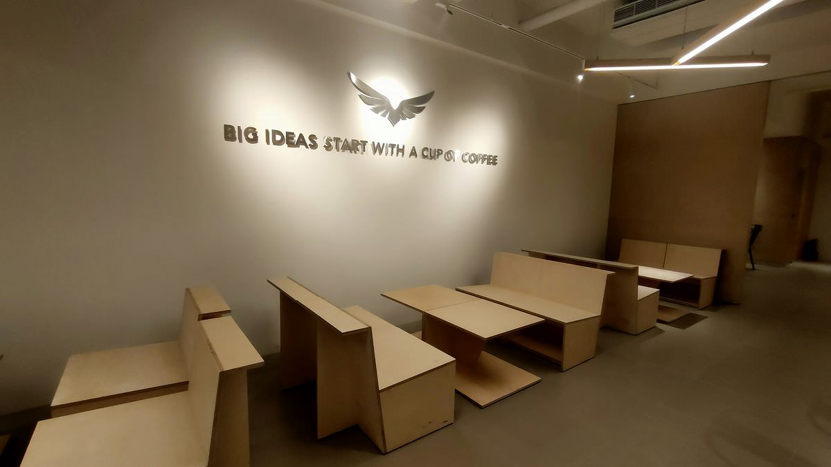 新北土城區。Dreamers Coffee Roasters 土城金城店 || 咖啡與糕點都美味。工作控最愛的不限時,有許多插座的咖啡廳 - 第5張圖