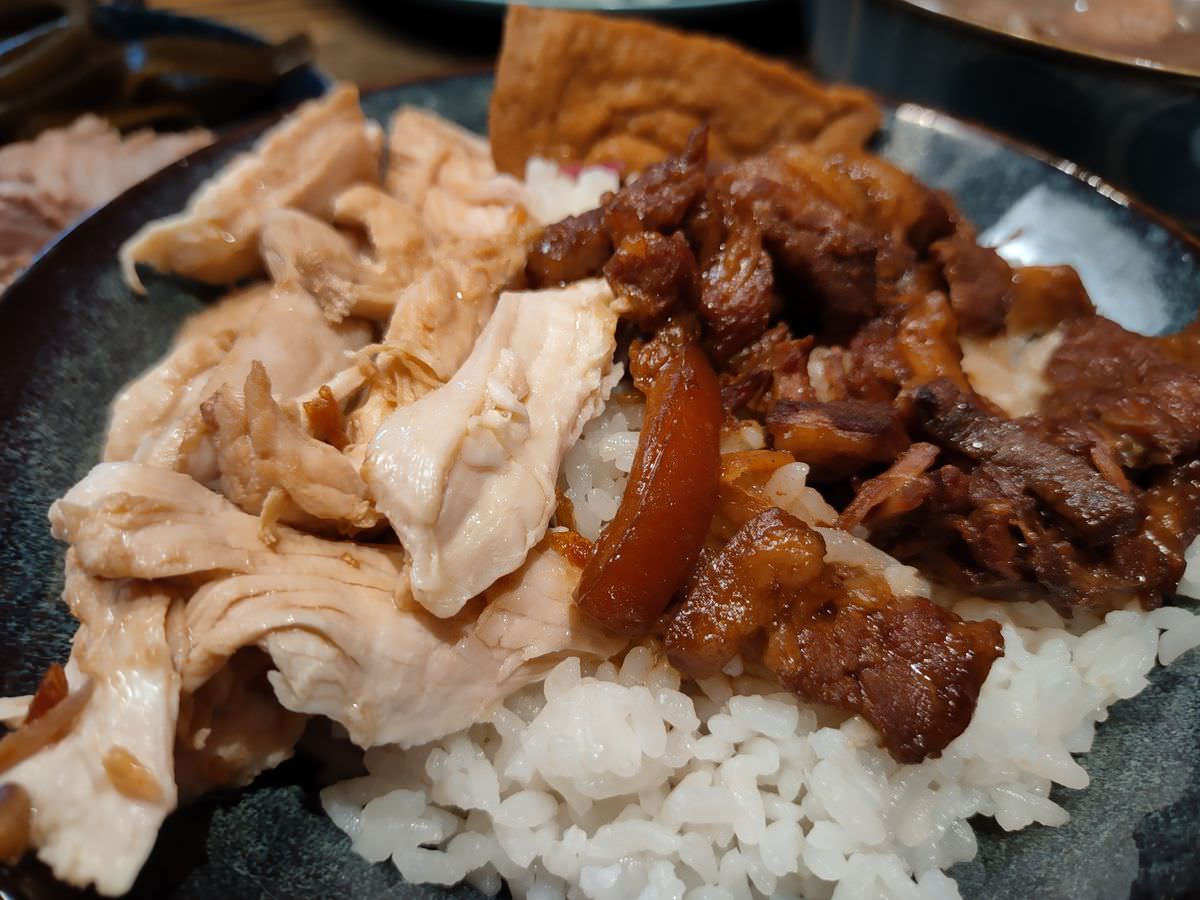 台北市大同區。大稻埕復興客棧 || 台港道地風味一站品嚐,大稻埕美食新聚點 - 第11張圖