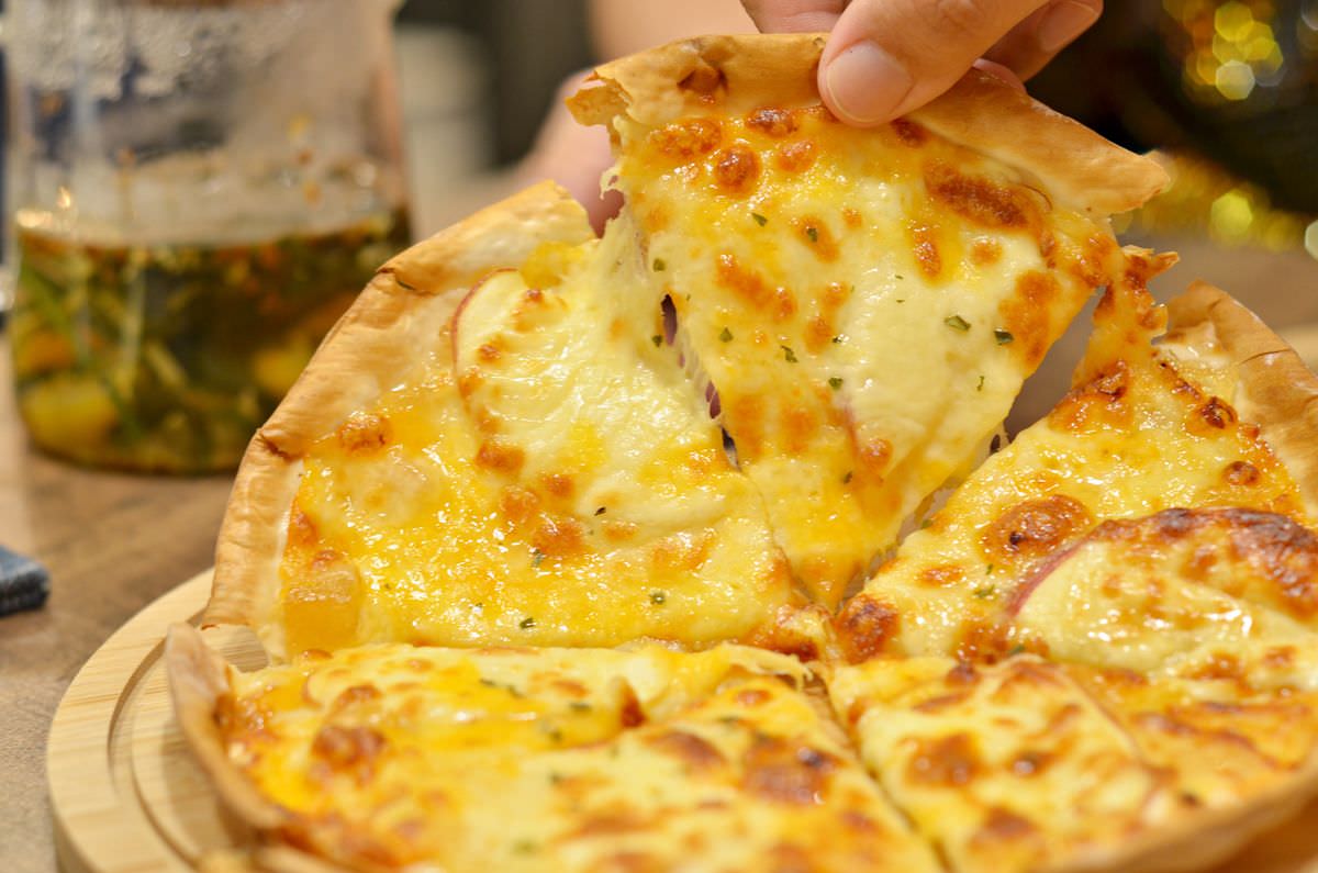 台北信義區。曉拾光義式餐廳 || 美味PIZZA、義大利麵與小農花茶,鄉村風格聚餐好選擇 - 第32張圖 台北信義區。曉拾光義式餐廳 || 美味PIZZA、義大利麵與小農花茶,鄉村風格聚餐好選擇