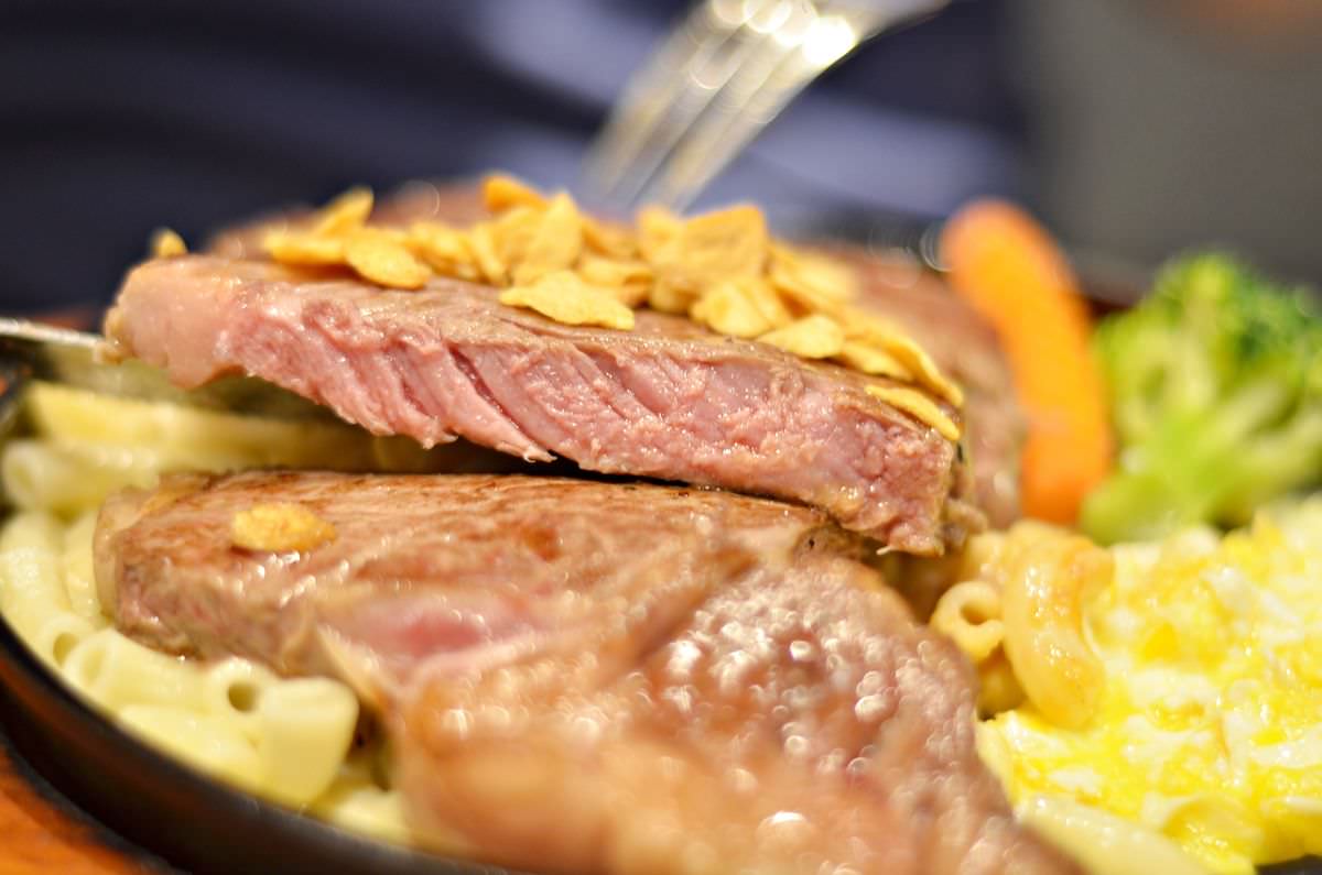 桃園市中壢區。JT 吉蒂牛排 || 大口吃肉最過癮,中壢、青埔牛排愛好者必吃 - 第10張圖 桃園市中壢區。JT 吉蒂牛排 || 大口吃肉最過癮,中壢、青埔牛排愛好者必吃