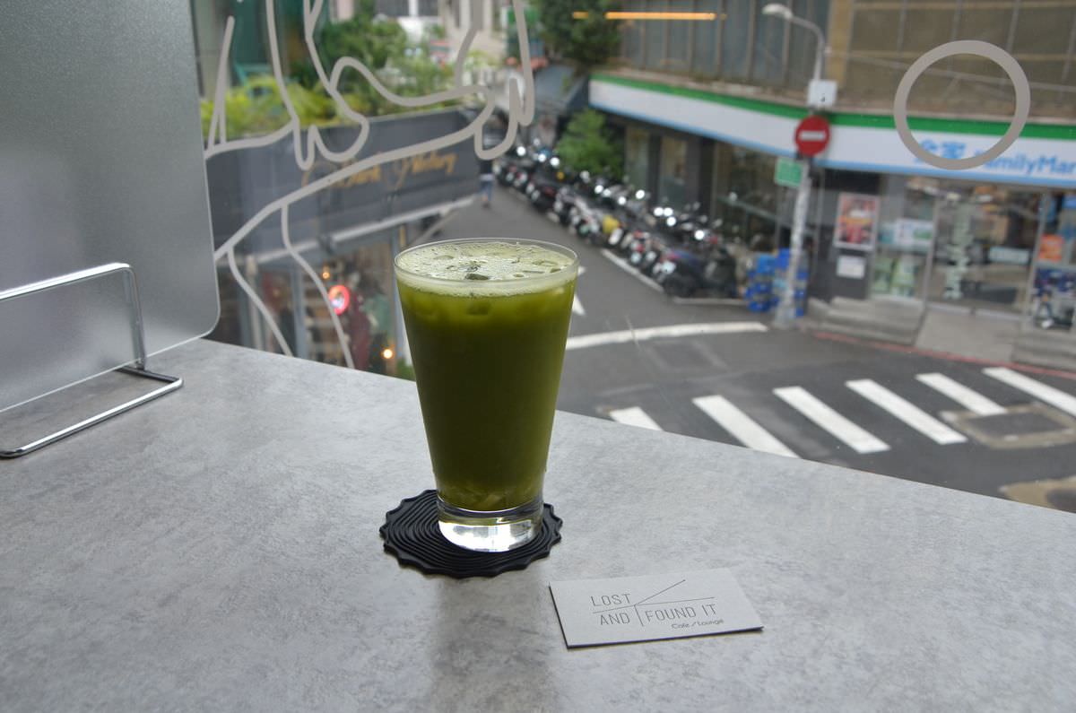 台北大安區。失物招領咖啡館 Lost and Found it cafe(已歇業) || 隱身在二樓的白色空間,藏滿美味甜點與飲品的好所在 - 第12張圖