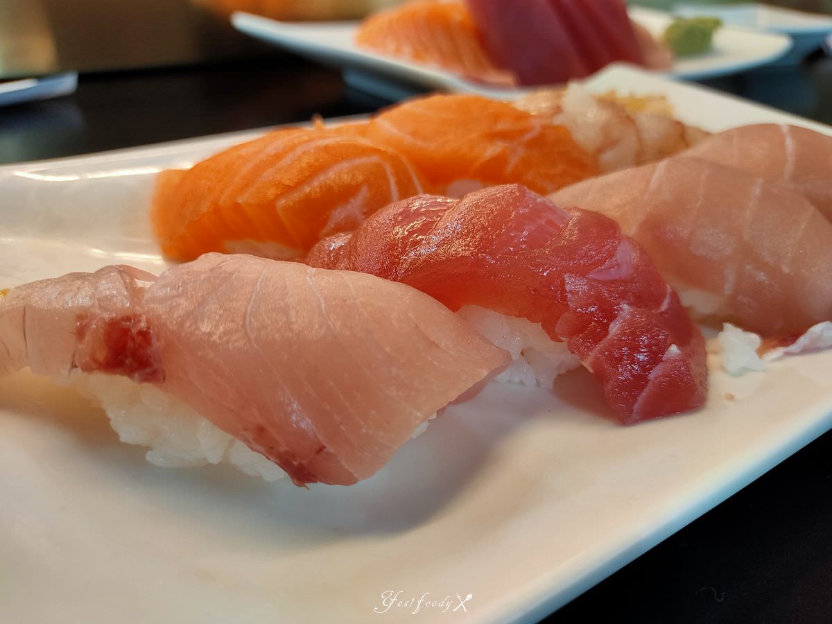 台北市大同區。丸隆生魚行 || 隱藏在大稻埕永樂市場中的日式料理,平價新鮮海味 - 第8張圖 丸隆生魚行-生魚握壽司