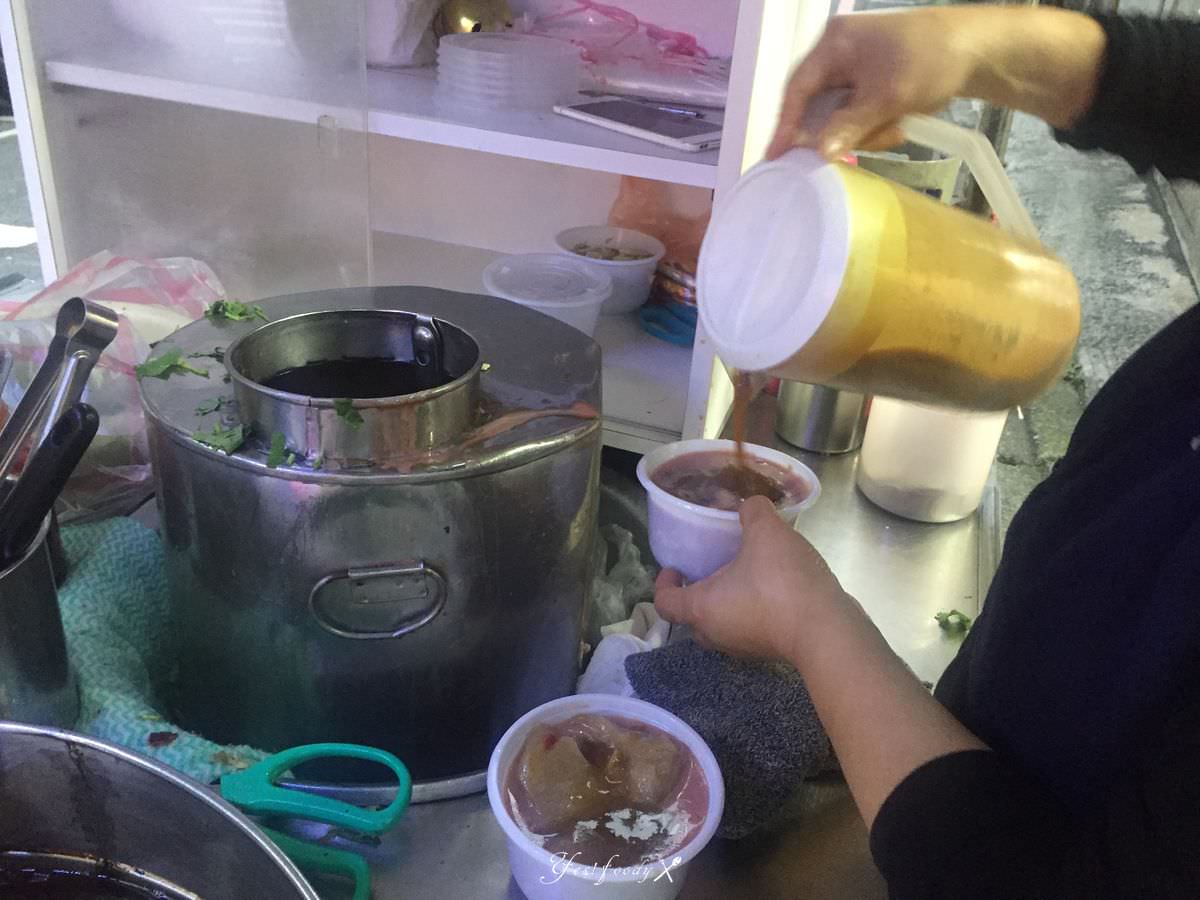 新北新店區。肉圓李 || 每日限量100顆的肉圓小攤車,想吃只能看緣份 - 第8張圖