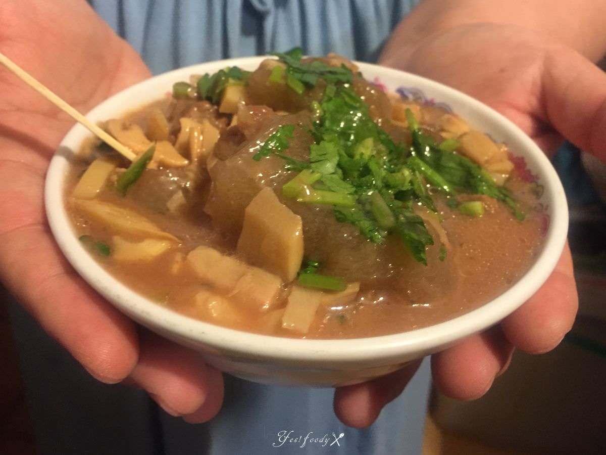 新北新店區。肉圓李 || 每日限量100顆的肉圓小攤車,想吃只能看緣份 - 第10張圖