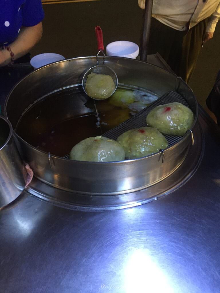 新北新店區。肉圓李 || 每日限量100顆的肉圓小攤車,想吃只能看緣份 - 第4張圖