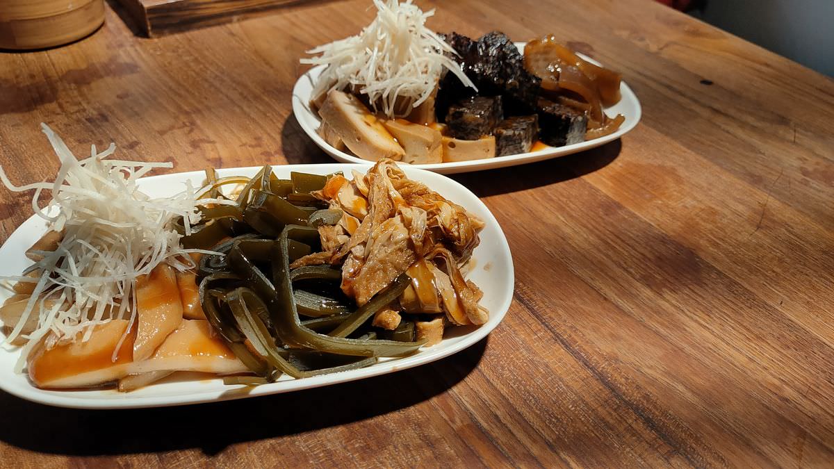 台北市中正區。雙月食品社(青島分店) || 功夫湯品好迷人,必吃米其林必比登推薦餐廳 - 第25張圖