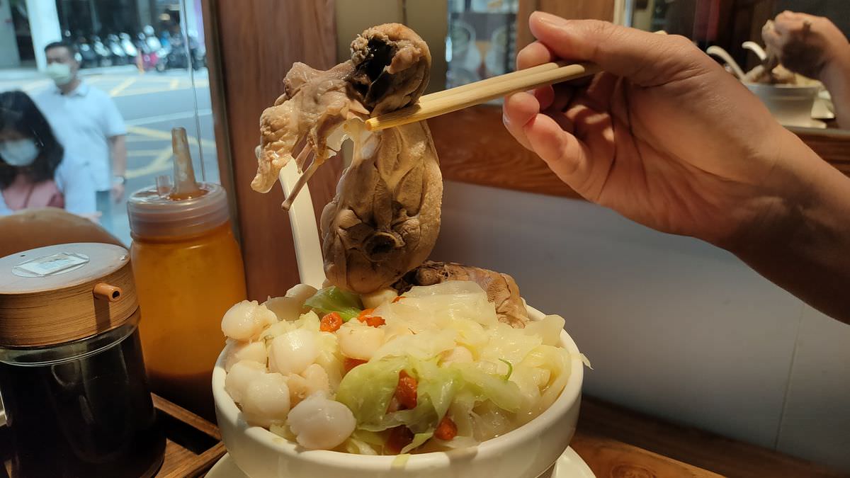 台北市中正區。雙月食品社(青島分店) || 功夫湯品好迷人,必吃米其林必比登推薦餐廳 - 第5張圖