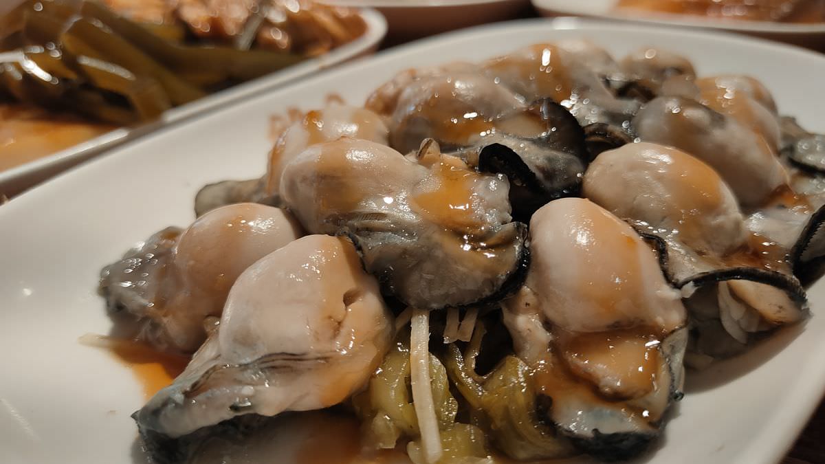 台北市中正區。雙月食品社(青島分店) || 功夫湯品好迷人,必吃米其林必比登推薦餐廳 - 第20張圖