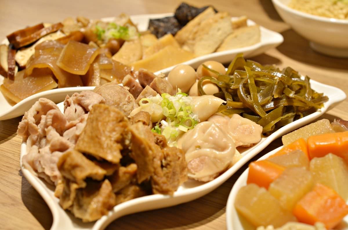 台北大安區。雙月食品社-森林公園店 || 宵夜也能吃到米其林必比登推薦暖心湯品與滷味好料理 - 第12張圖