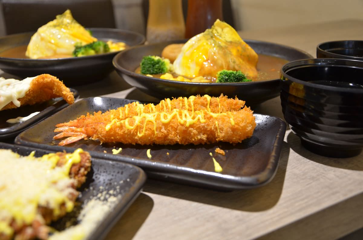 新北新店區。迎食流咖哩/蓋飯 || 貓奴必訪11只貓店長的日式咖哩店。大坪林站2號出口一分鐘就到 - 第6張圖