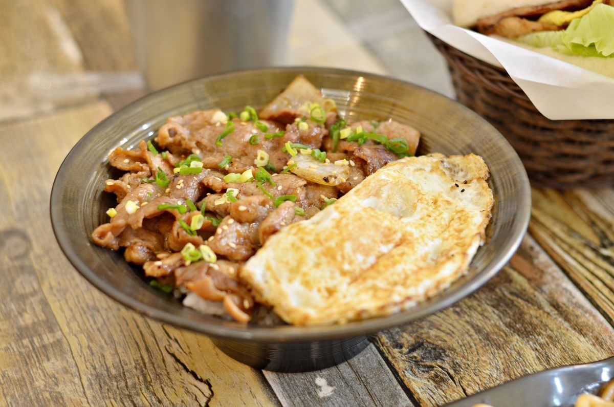 桃園中壢區。醬饌燒肉蛋吐司 || 一醬入魂燒肉蛋吐司,傳承父親烤肉攤秘製醬汁好風味,中壢內壢早午餐 - 第8張圖