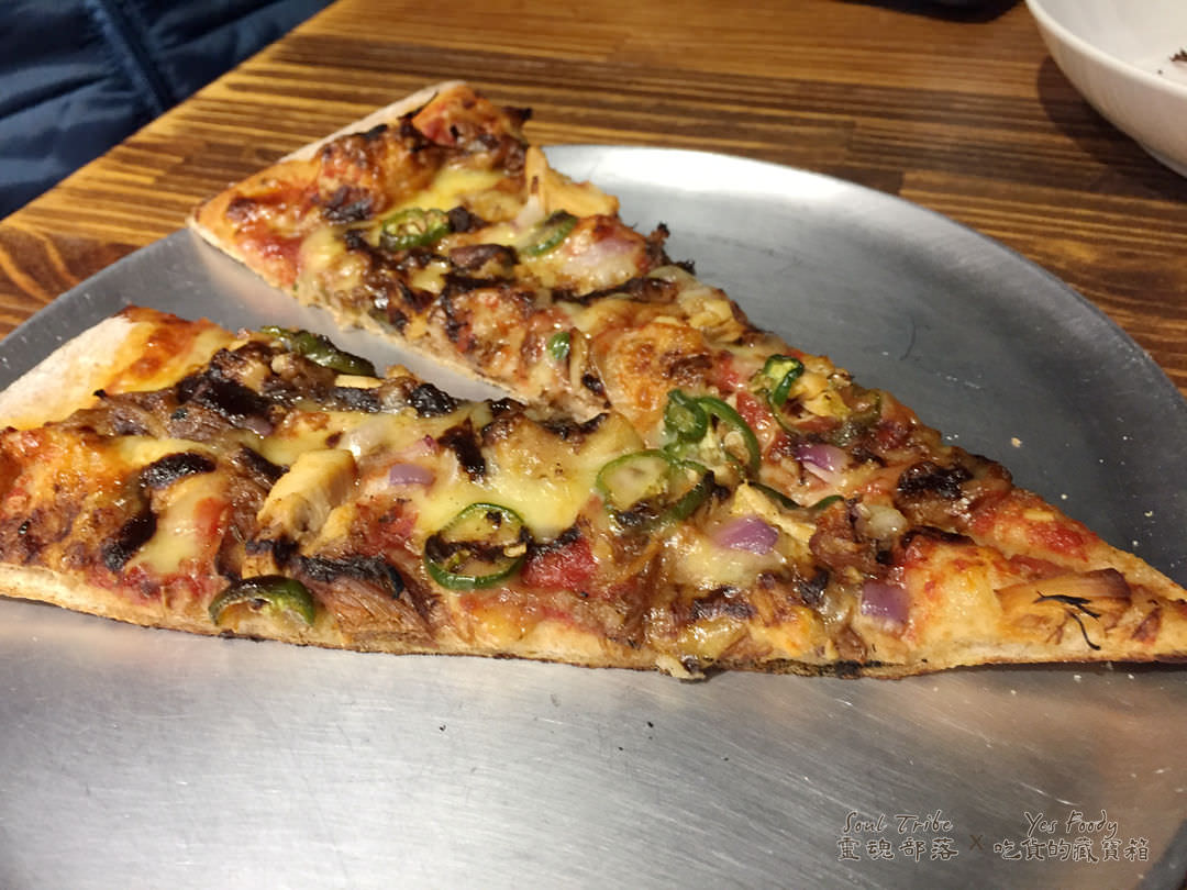 新北新店區。野菇屋PIZZA || 碧潭邊賞風景,邊享用20吋道地美國紐約披薩 - 第6張圖