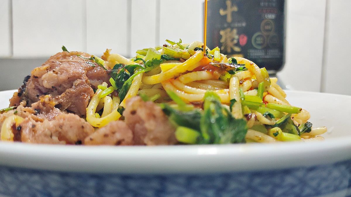 十聚秘製椒麻醬 || 為嗜辣吃貨的料理加點椒香麻辣暢快感。傳承重慶老師傅道地手藝。 - 第4張圖