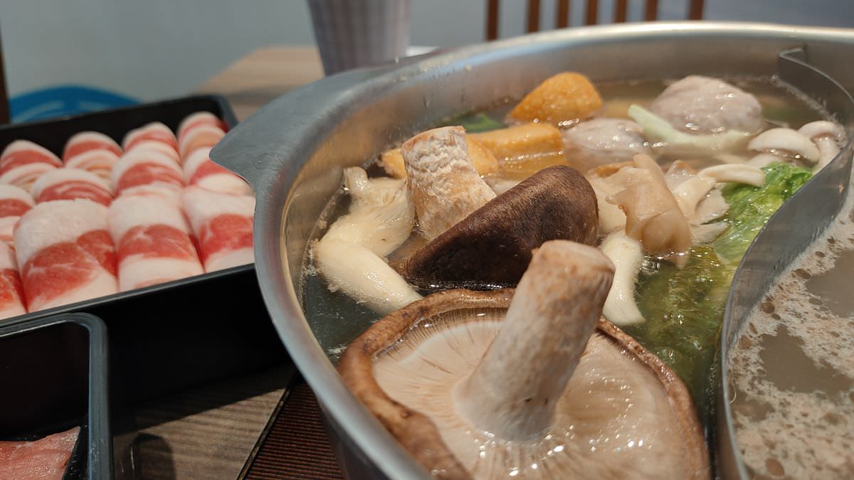 新北市中和區。食尚吃到飽涮涮鍋 || 肉肉控快來征服霸王肉山,中和吃到飽火鍋8款嚴選原肉現點現切無限爽吃 - 第16張圖