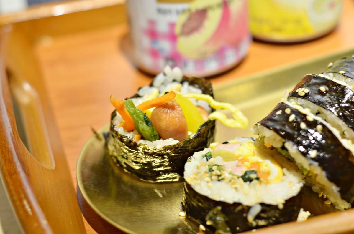 新北市板橋區。煨煨小米 || 主打原型的食材,用心呈現好粥的風味,還有韓式道地小吃讓吃貨有多樣選擇 - 第19張圖