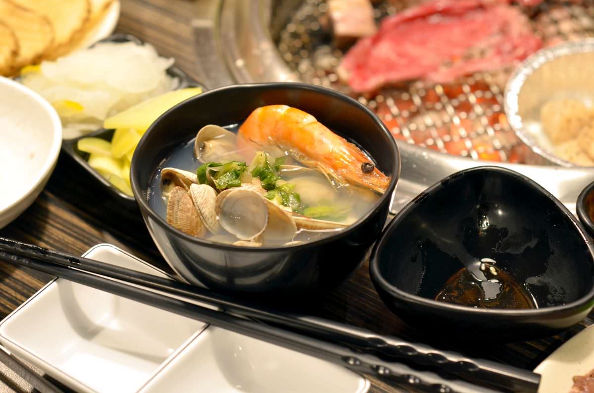 新北市新店區。燒肉眾 || 安坑燒肉吃到飽,50元銅板價大升級7品海陸好料,燒肉眾13周年慶,生日號碼對對碰快來試好運 - 第24張圖