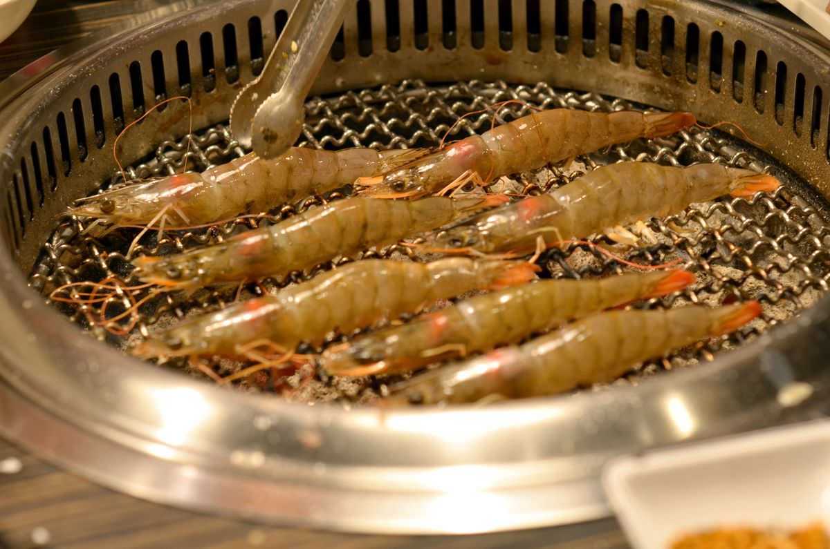 新北市新店區。燒肉眾 || 安坑燒肉吃到飽,50元銅板價大升級7品海陸好料,燒肉眾13周年慶,生日號碼對對碰快來試好運 - 第18張圖
