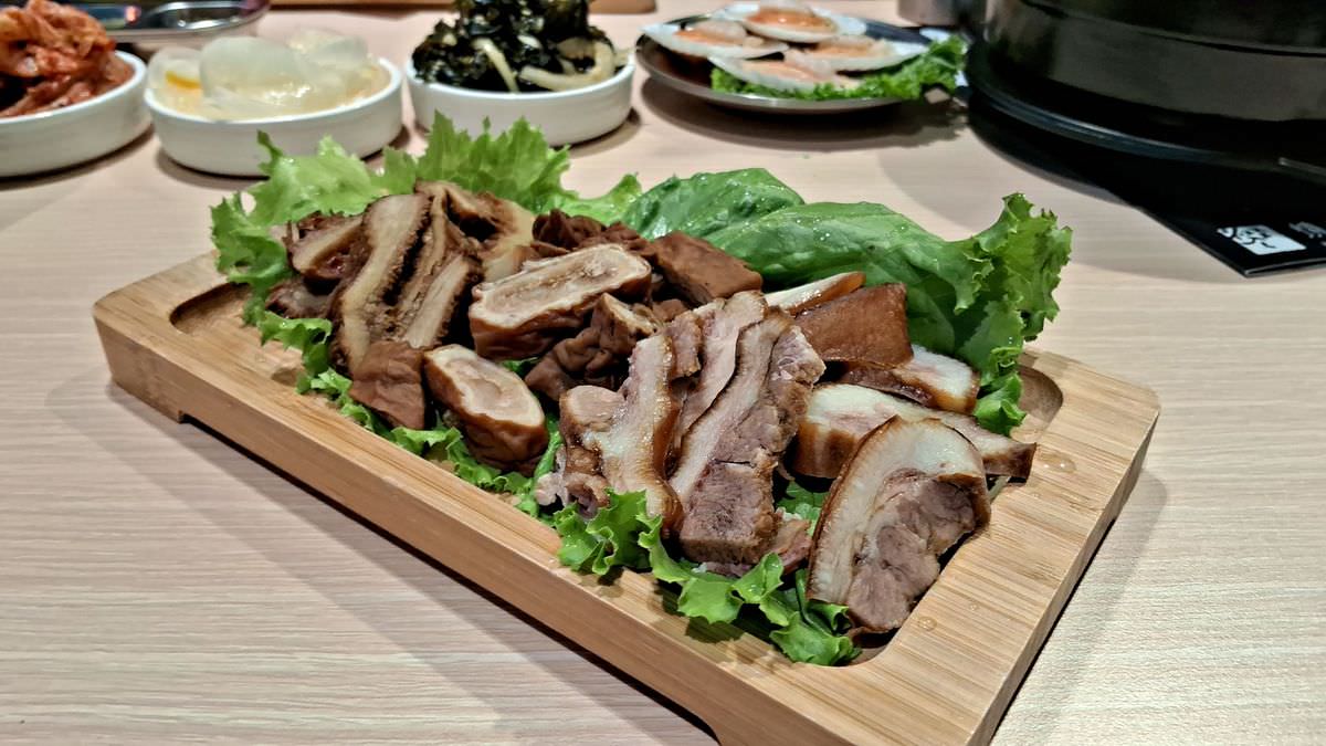 桃園市桃園區。燒桶子韓食烤肉(桃園統領店) || 品味優質肉品與海鮮的韓風美味烤肉盛宴,親朋好友桃園聚餐首選 - 第27張圖