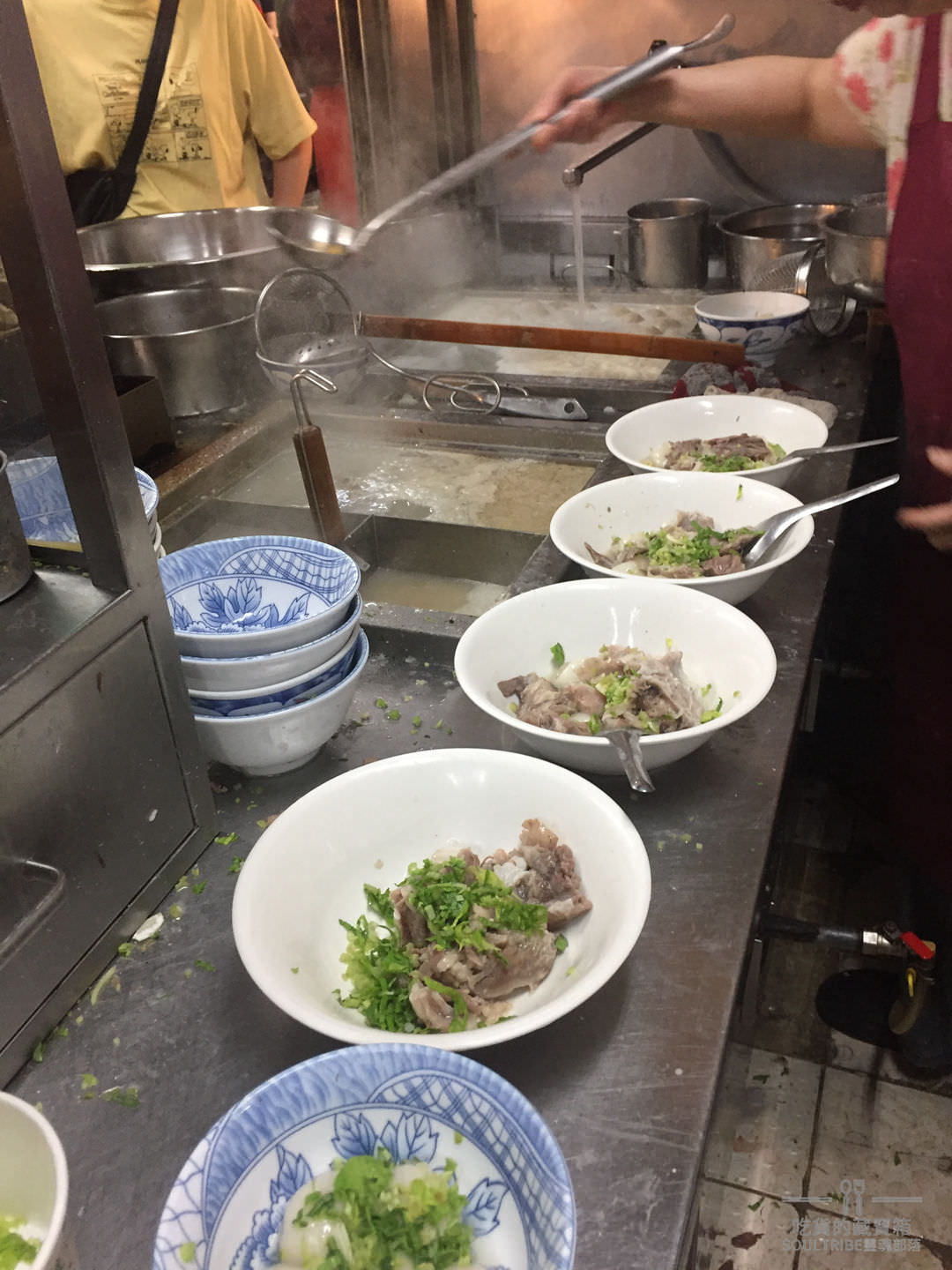 新竹中央市場。92號攤糯米水餃 | 開業超過70年,每日手工現做,在地人愛吃的老字號早餐 - 第5張圖