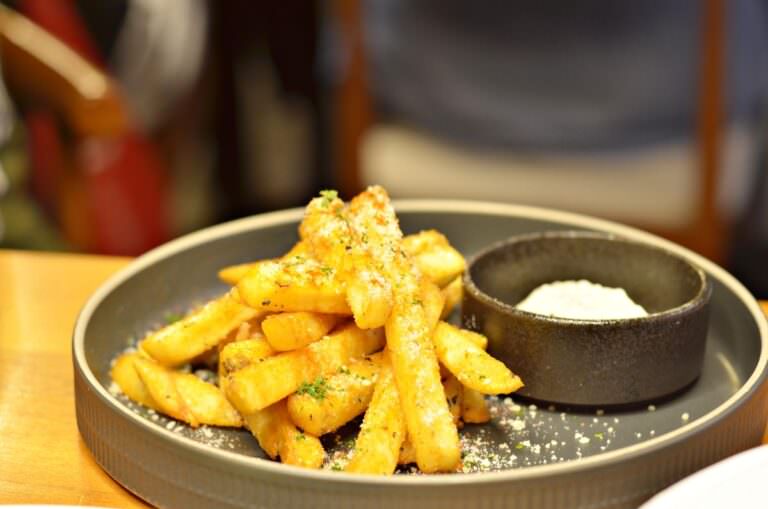 台北大安區。uMeal Bistro公館店 || 經典套餐+寵物友善,台北公館餐酒館聚餐好去處 - 第17張圖