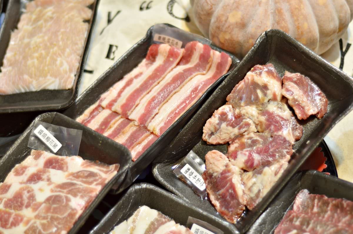 吃貨開箱。火山岩燒肉 || 中秋烤肉-50盎司特盛奢華組,滿滿12樣海陸豐盛好料,中秋宅配燒烤推薦 - 第12張圖