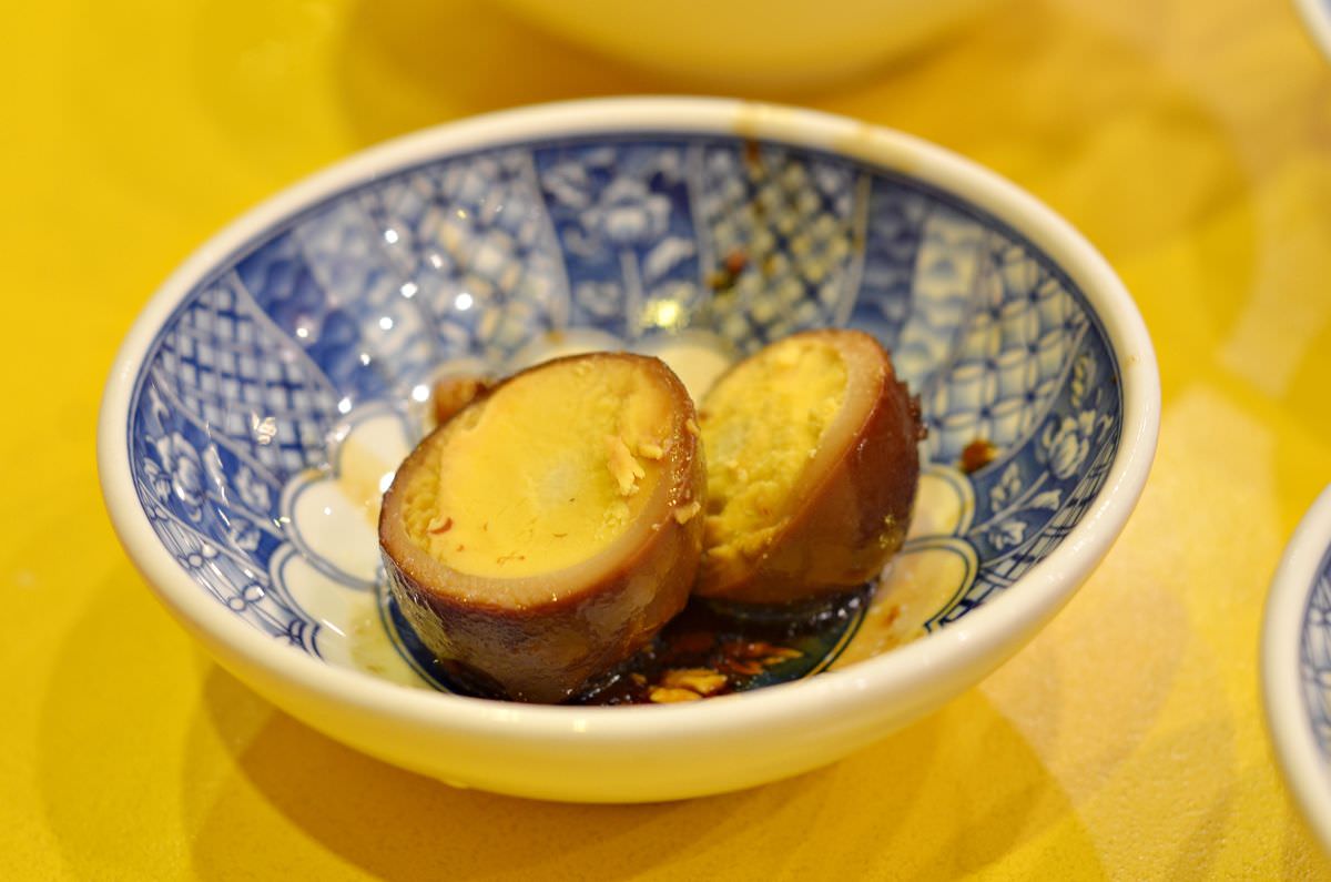 台北市萬華區。小王煮瓜 || 必吃鹹香黑金滷肉飯與清湯瓜仔肉。米其林必比登推薦超熱門台灣小吃 - 第16張圖