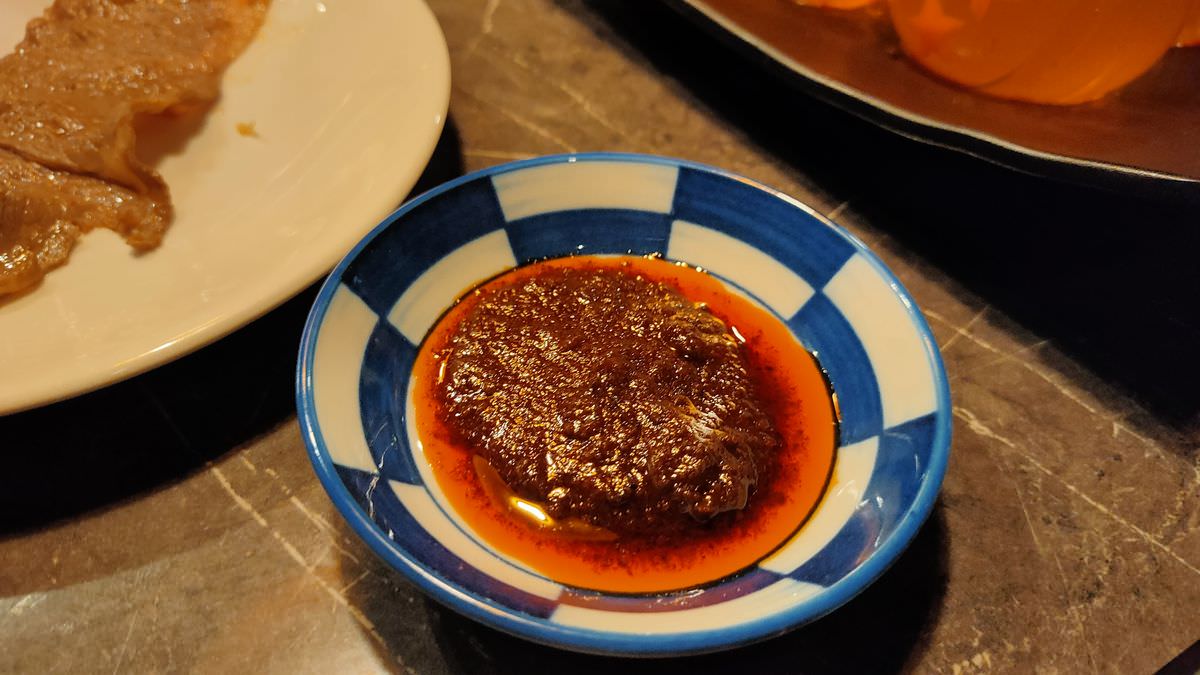 台北市大同區。心心麻辣鍋 || 頂級和牛、生猛海味一次通通擁有吃到飽。超香濃黑松露牛奶鍋大人小孩通通愛 - 第23張圖