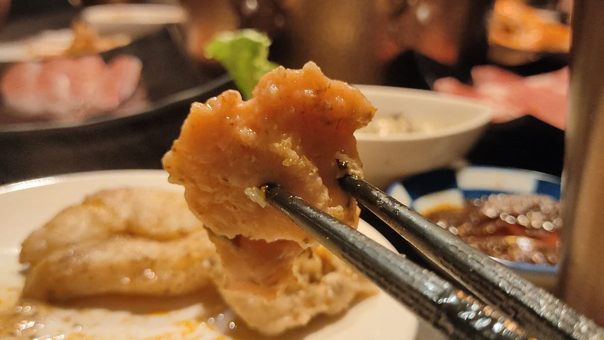 台北市大同區。心心麻辣鍋 || 頂級和牛、生猛海味一次通通擁有吃到飽。超香濃黑松露牛奶鍋大人小孩通通愛 - 第17張圖