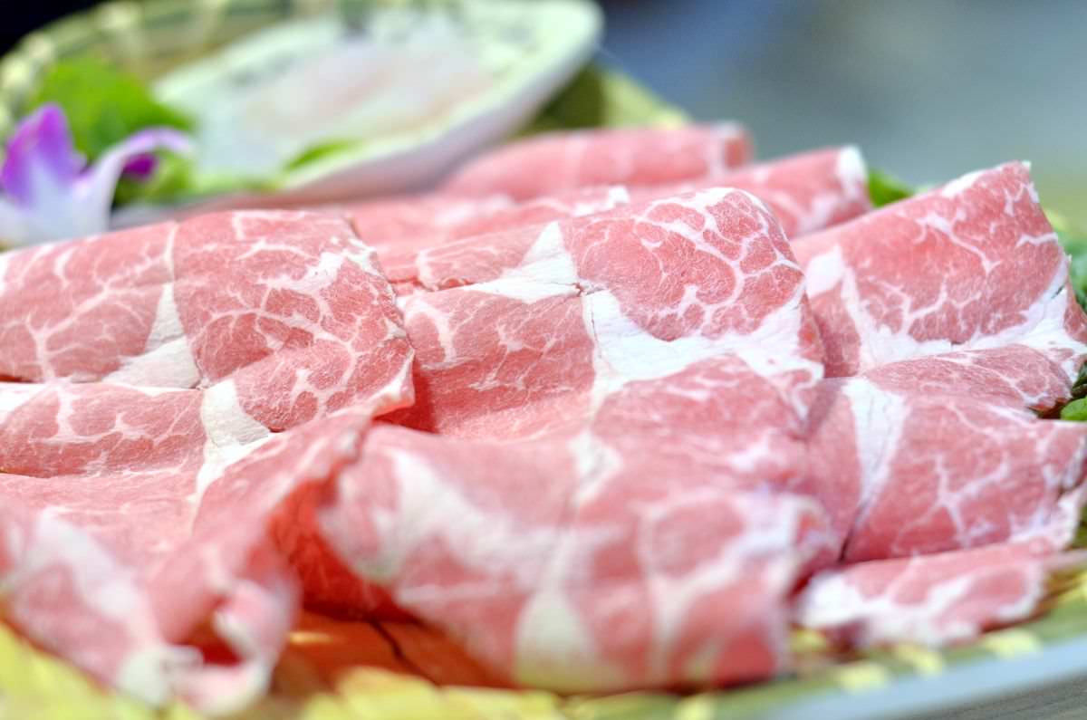 台北市萬華區。辛野火鍋 || 西門町單點肉品,蔬菜火鍋料自助吧吃到飽,就連觀光客都愛來的火鍋店 - 第18張圖