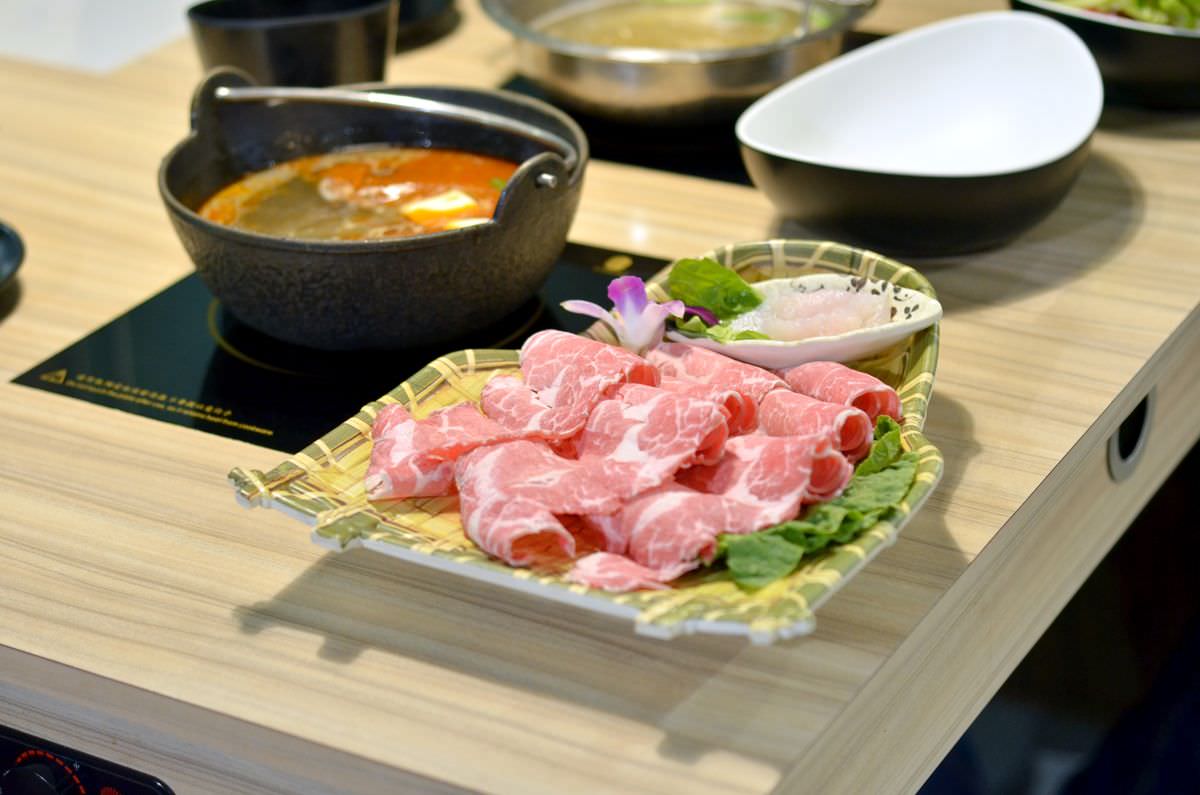 台北市萬華區。辛野火鍋 || 西門町單點肉品,蔬菜火鍋料自助吧吃到飽,就連觀光客都愛來的火鍋店 - 第17張圖