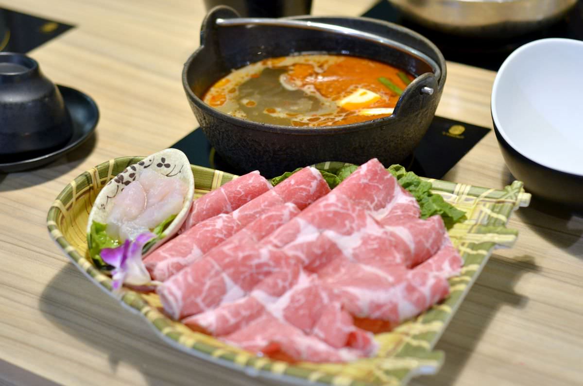 台北市萬華區。辛野火鍋 || 西門町單點肉品,蔬菜火鍋料自助吧吃到飽,就連觀光客都愛來的火鍋店 - 第19張圖