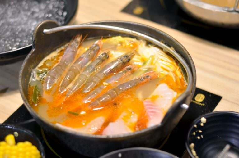 台北市萬華區。辛野火鍋 || 西門町單點肉品,蔬菜火鍋料自助吧吃到飽,就連觀光客都愛來的火鍋店 - 第21張圖