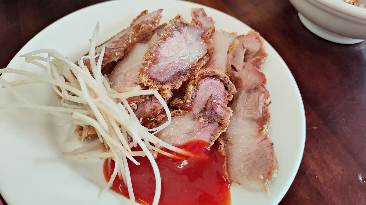 台北萬華區。一肥仔麵店 || 歷經四代傳承的古法煉製紅糟紅燒肉 - 第5張圖