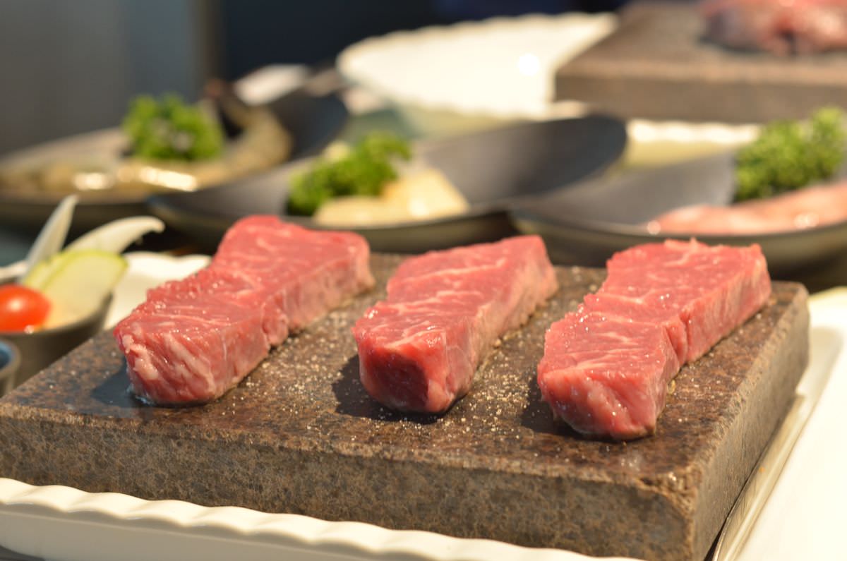 台北大安區。洋石岩燒牛排 || 台北東區牛排原肉好品質大口吃,美味自助吧吃到飽 - 第14張圖