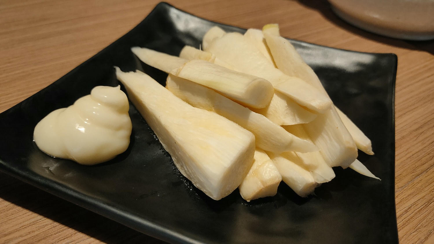 台北大安區。老爺有隻雞(原雞老爺) || 招牌藥膳桶仔雞香氣四溢美味又多汁。挑戰台北桶仔雞最優惠價格 - 第18張圖