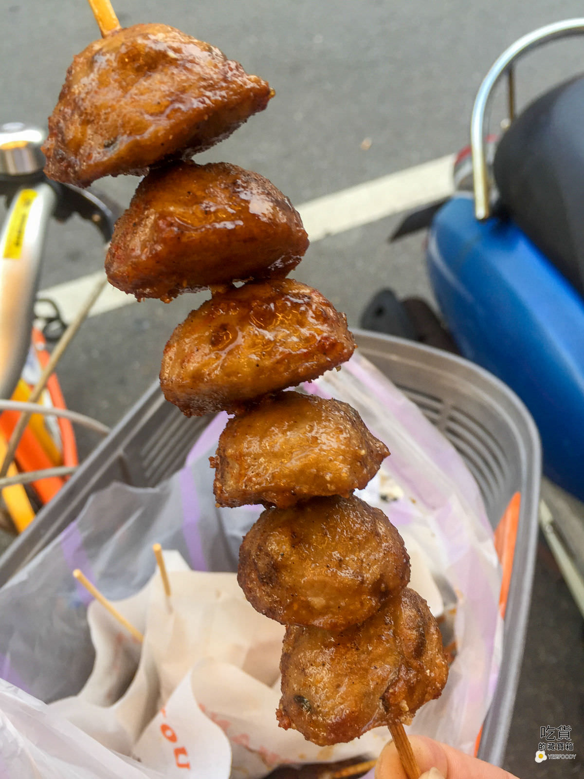 新竹東區.隆師傅塩酥雞 - 第10張圖 隆師傅塩酥雞的香菇貢丸串
